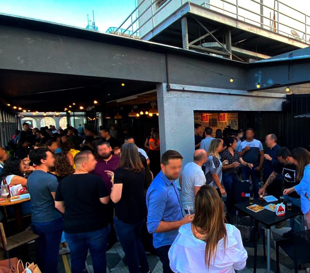 Festa empresarial rooftop Avenida Paulista